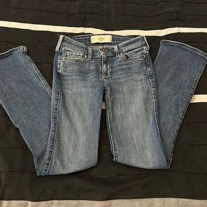 HOLISTER BOOTCUT JEANS
